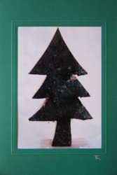 Grüner Holzbaum